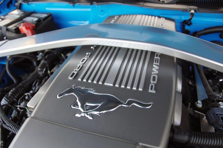  Ford Mustang GT 2010 года  (фото 68 из 213)